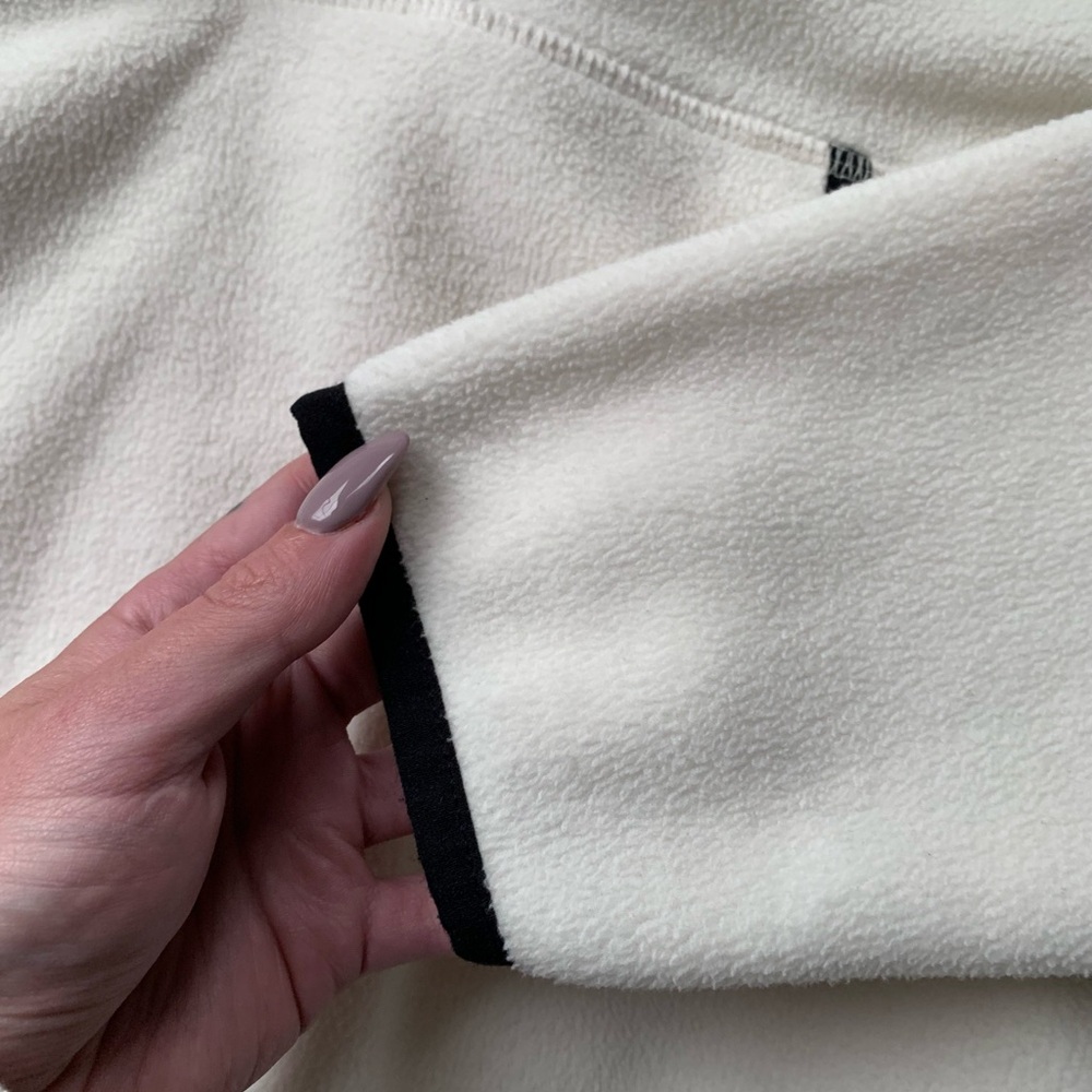 NWOT Hyba black and white fleece half-buttoned pullover - Picture 11 of 13